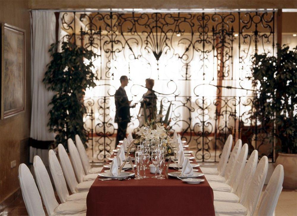 Sercotel Gran Hotel Zurbaran Badajoz Restaurant photo